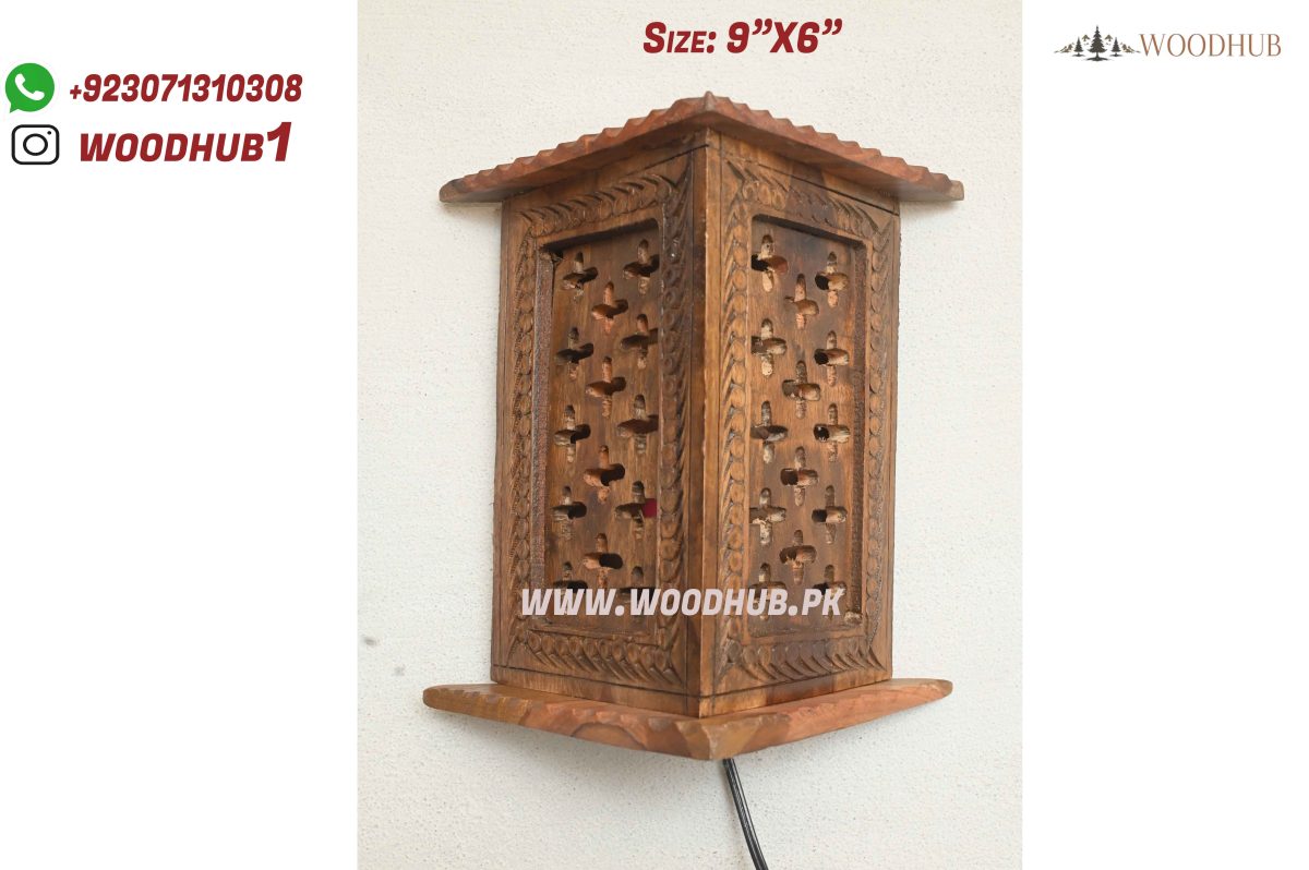 Wooden Wall Lamp with Cut Work